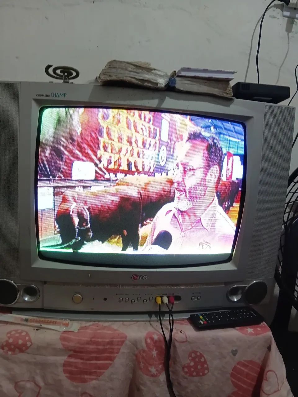 Vendo tv tudo 29 polegadas com decodificador  - Foto 4