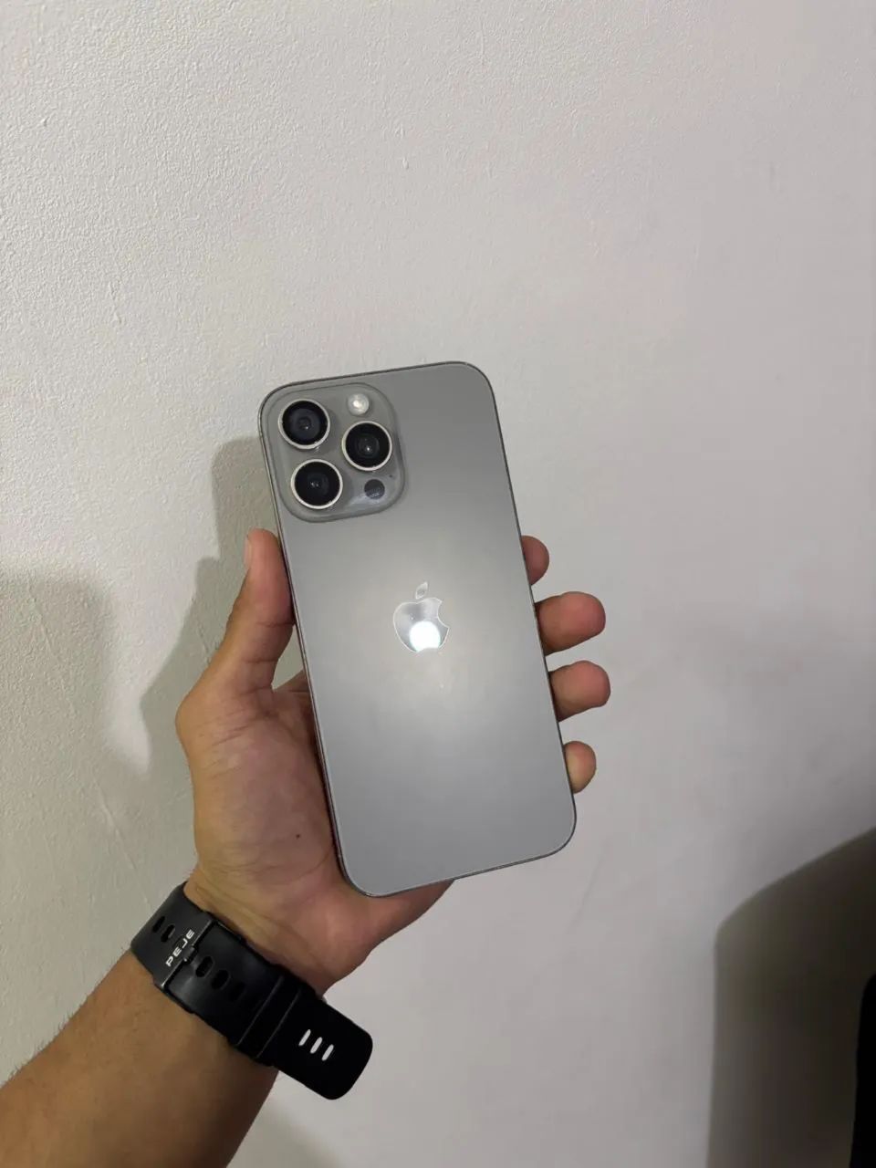 Iphone 16 pro max  - Foto 2