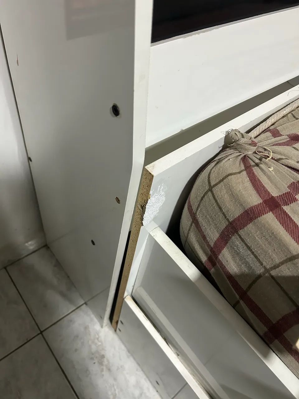 Cama bicama com baú e dois colchões  - Foto 2