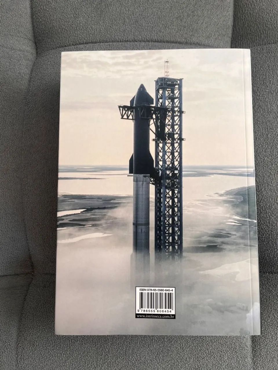 Livro Elon Musk por Walter Isaacson - Foto 2