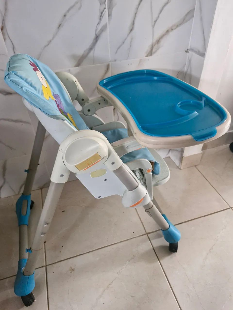 Cadeira de alimentação infantil  - Foto 2