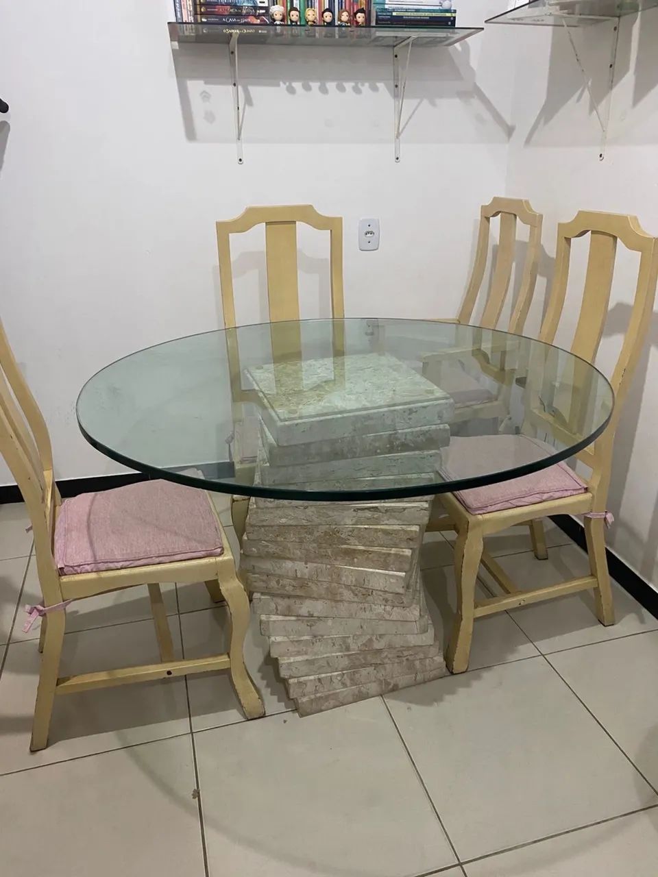 Mesa de Jantar 6 Lugares + Cristaleira | Ótimo Estado - Foto 2