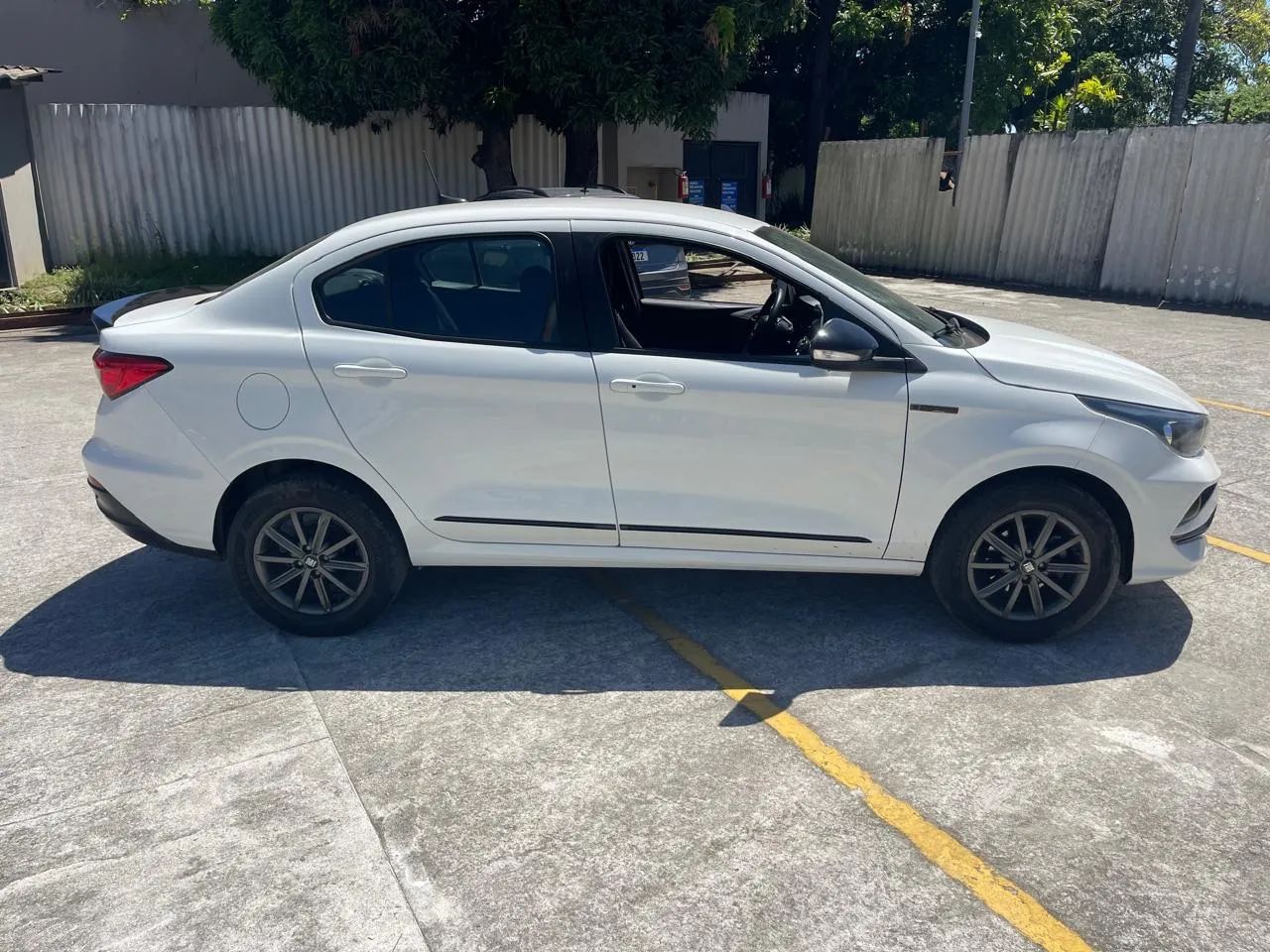Fiat Cronos Drive 1.3 8V Flex 2023 - Foto 2