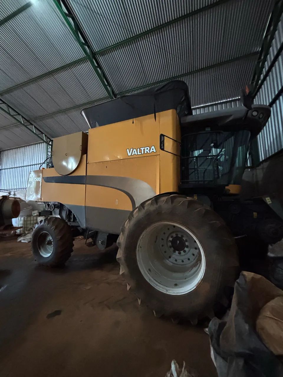 COLHEITADEIRA VALTRA BC7500 - Foto 4