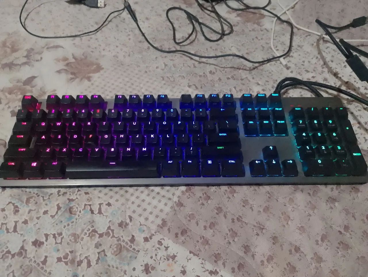 vendo teclado gamer da Logitech  - Foto 2