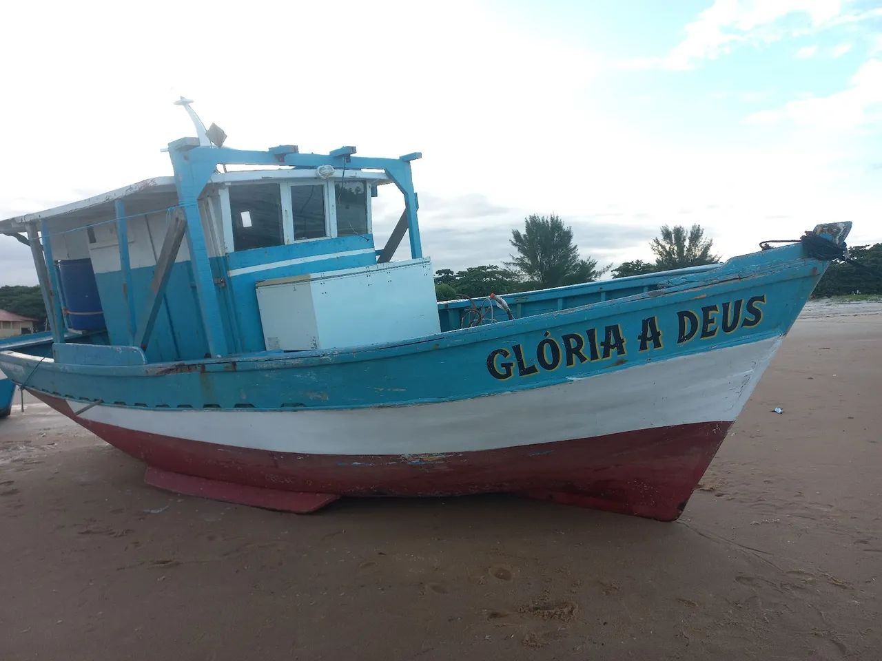 Vendo Barco 9.5 m MWM 4 cc barato demais! Oportunidade - Foto 5