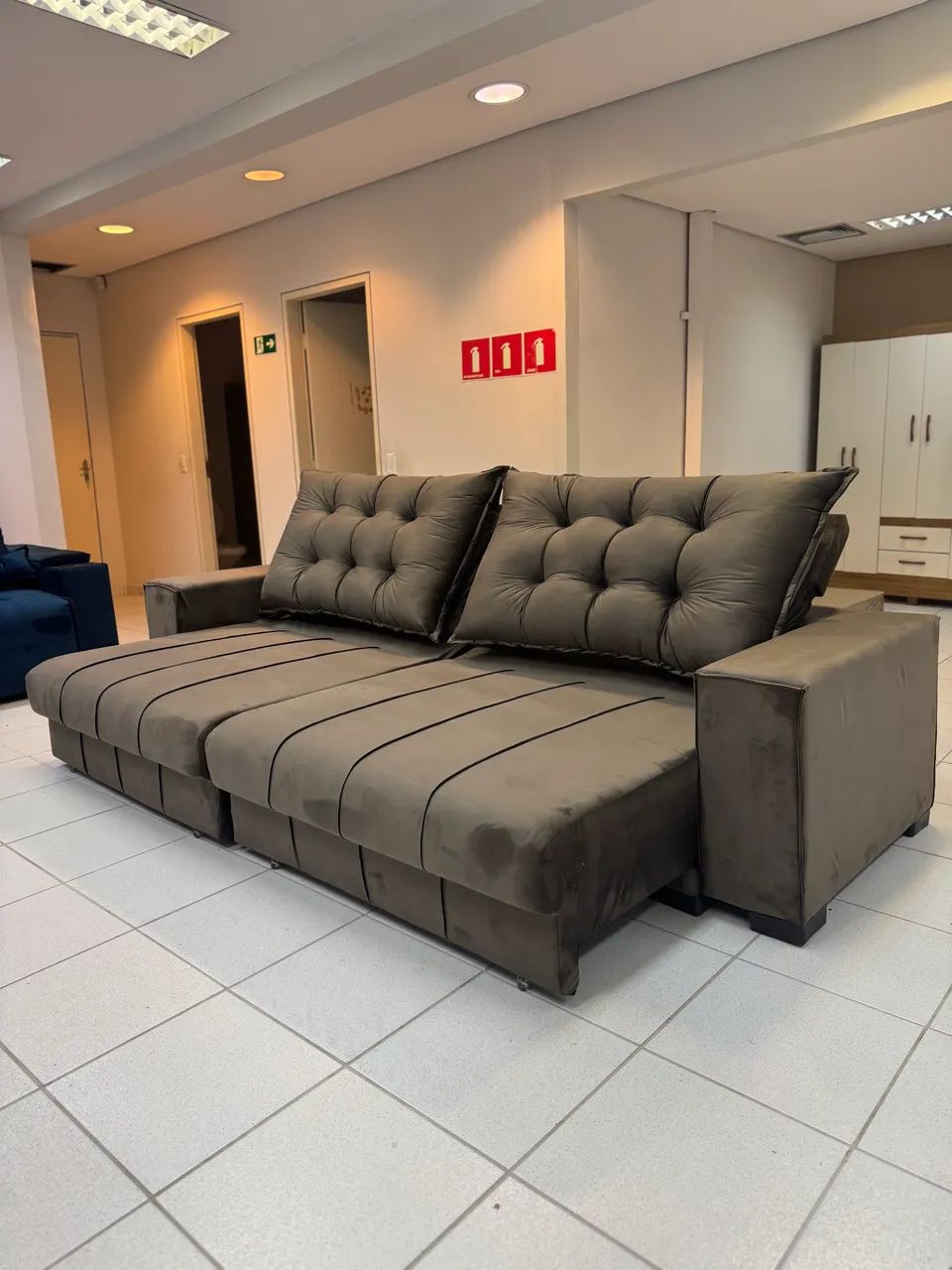 Sofá gigante de 3 metros novo!  - Foto 4
