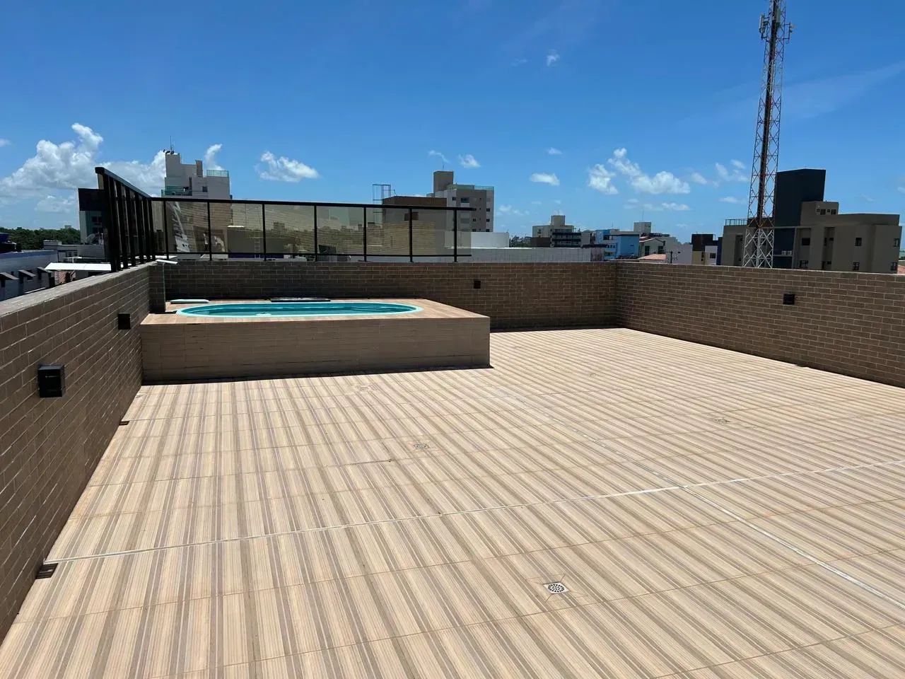Cobertura Duplex Bessa C/197m² Sem Elevador, 3 Quartos, 1 Suíte, Varanda, Piscina, Espaço  - Foto 2