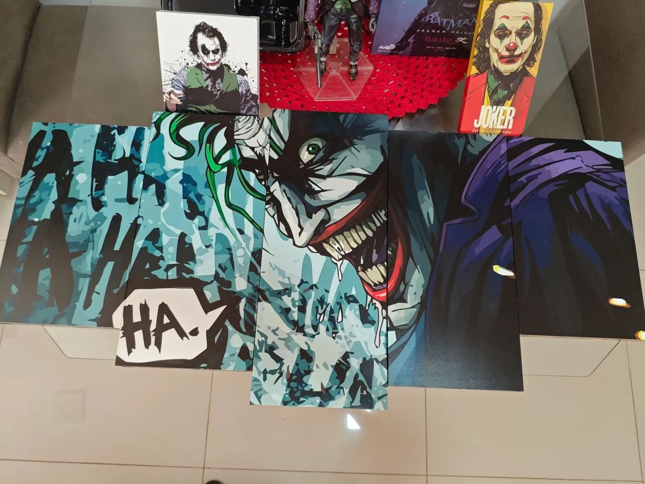 Action figure coringa.