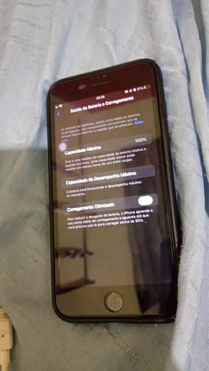 iphone 8 plus todo bom pegar e usar 64gb 100% bateria  - Foto 3