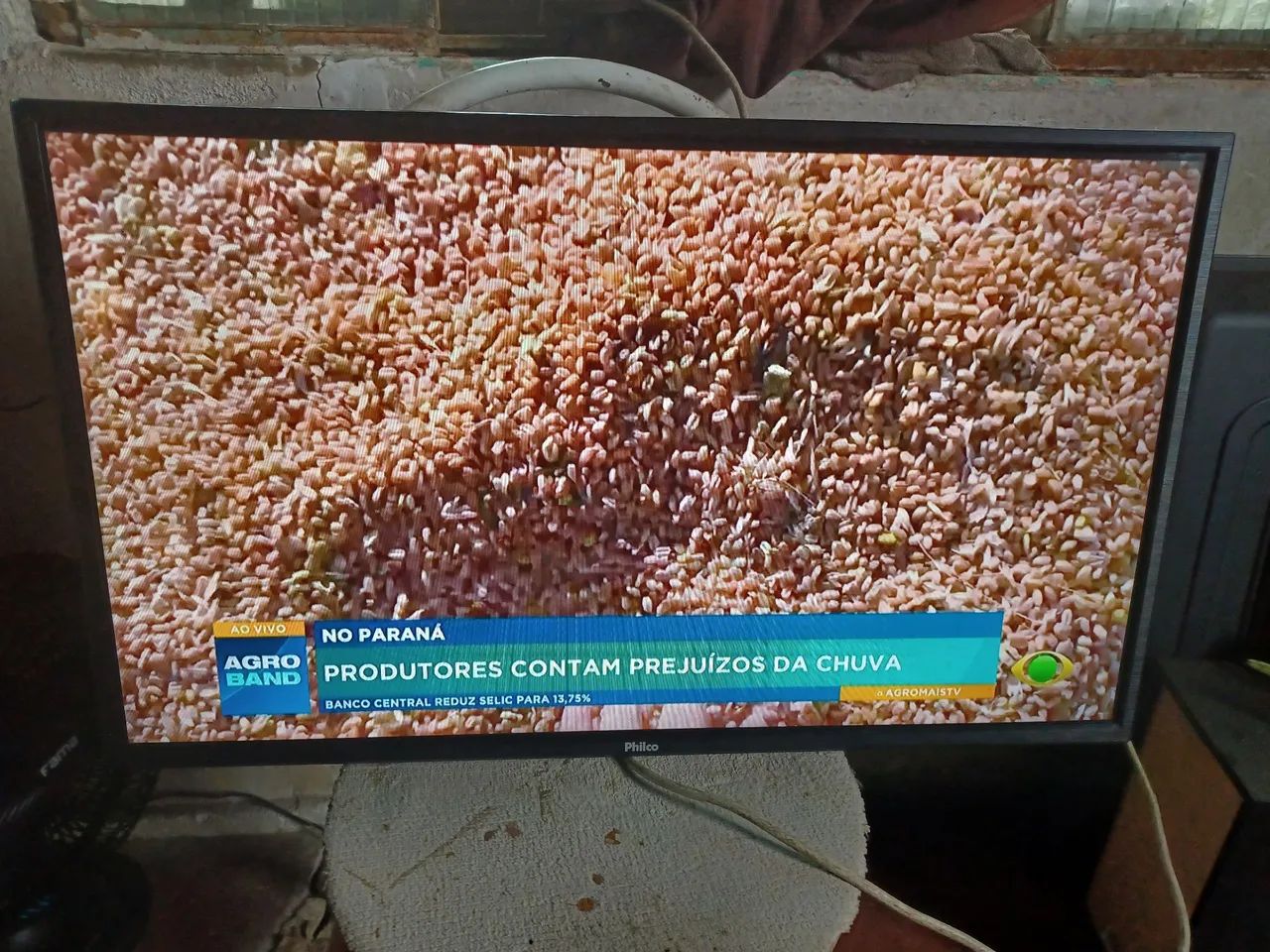 Vendo tv philco 32 polegadas nao e smart nao e smart vendo por 600.00