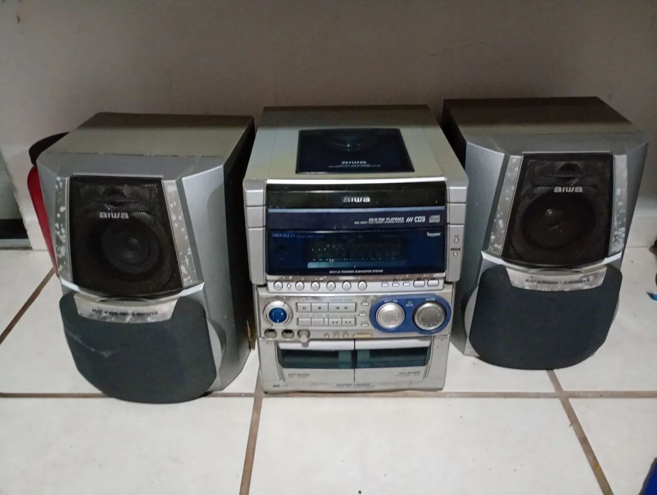Som Aiwa nsx-sz71