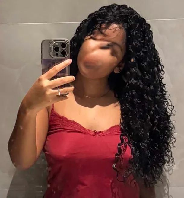 Lace Cacheada 13x4 - 26 polegadas - Preta - Fibra de Alta Temperatura - Ótimo Estado 