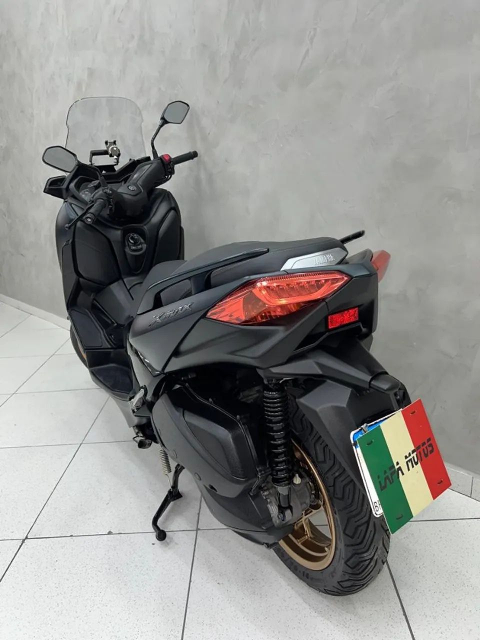 X Max 250  - Foto 3