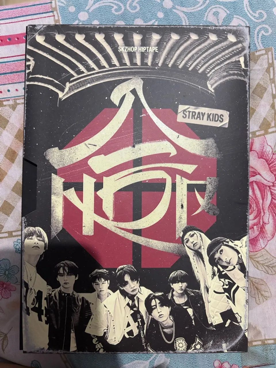 Stray kids kpop album HOP