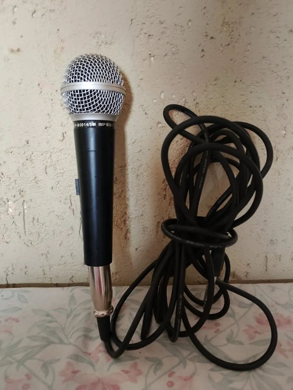 Microfone Profissional com 3 metros de fio