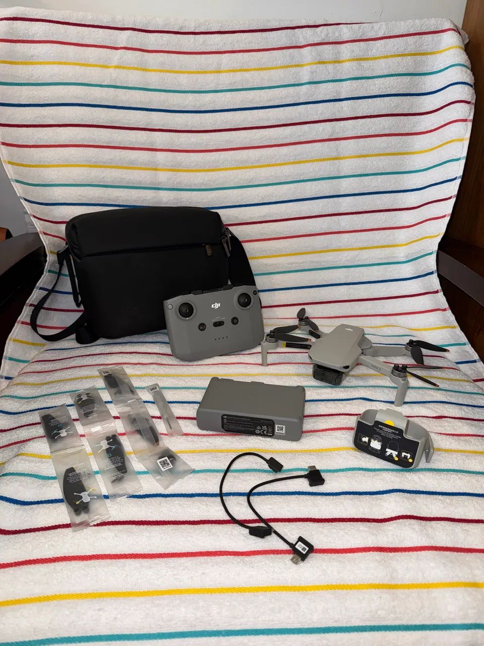 DRONE DJI MINI 2 COMBO FLY MORE