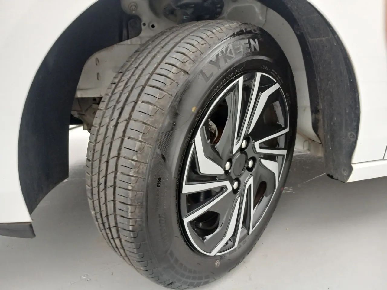 Chevrolet Onix Plus LT 1.0 12V Flex Mec. 4P, foto 11 de 18