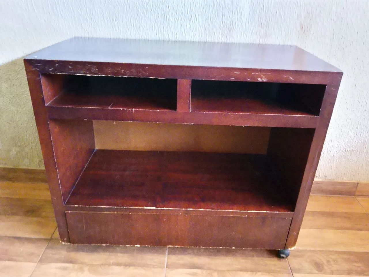 Vendo Rack de Madeira Maciça 