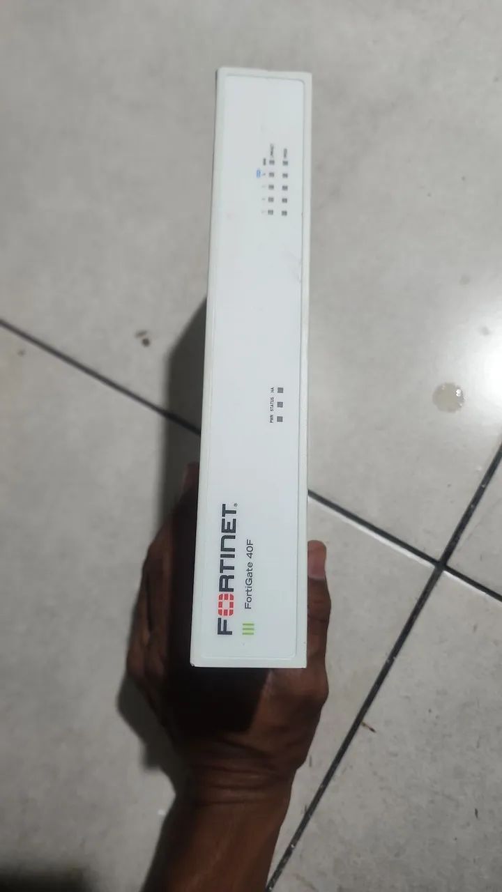 Vendo  Firewall 40F fortinet - Foto 4