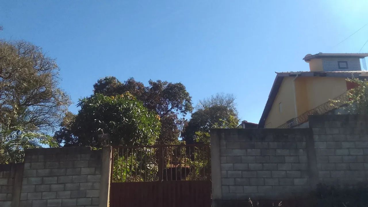 Vende-se terreno com casa ótima localização  - Foto 5