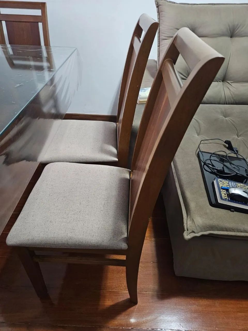 Excelente mesa 6 cadeiras. Estado de nova - Foto 3