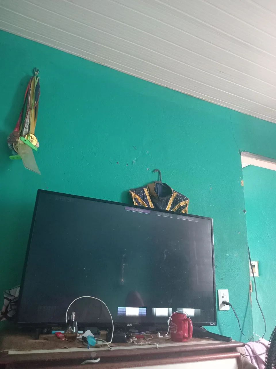 A Smart TV 42" AOC Roku  - Foto 2