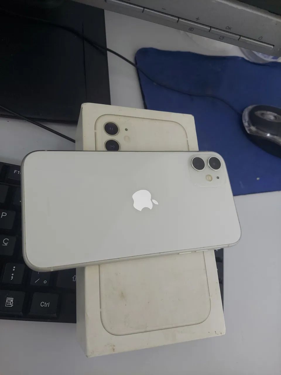 IPhone 11 64 gb impecável aceito cartão 