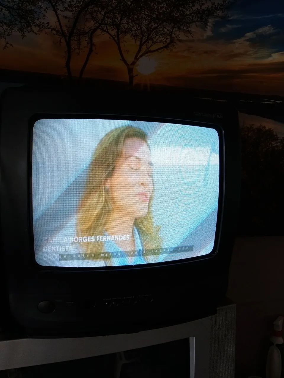 Tv 14 polegadas com conversor  - Foto 4