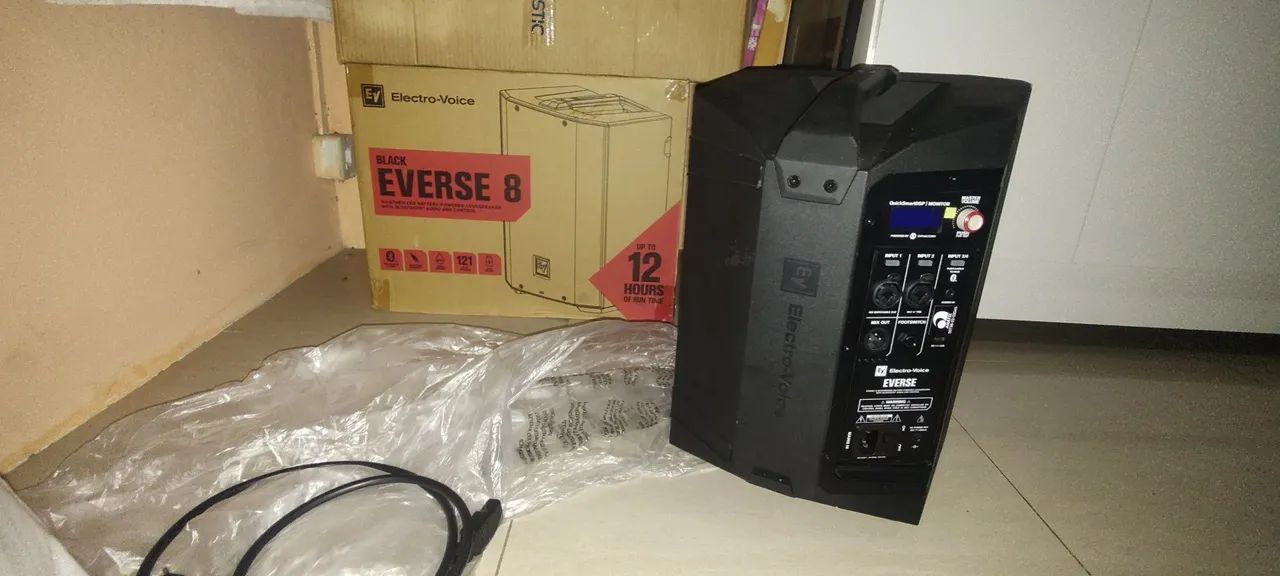 Caixa Eletrovoice Everse 8' 400watts RMS 121db (melhor que Bose S1 Pro) - Foto 3