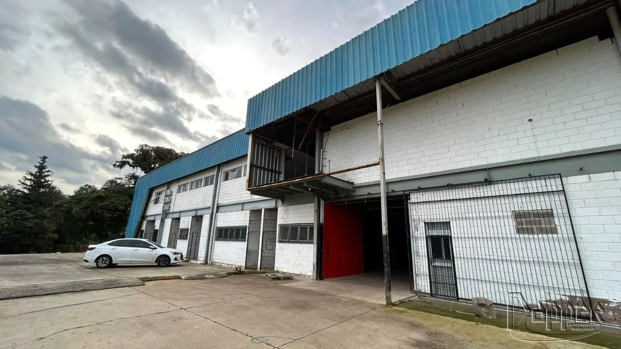 Edifício à Venda no Bairro Cidade Nova com Área Privativa de 2881 m²