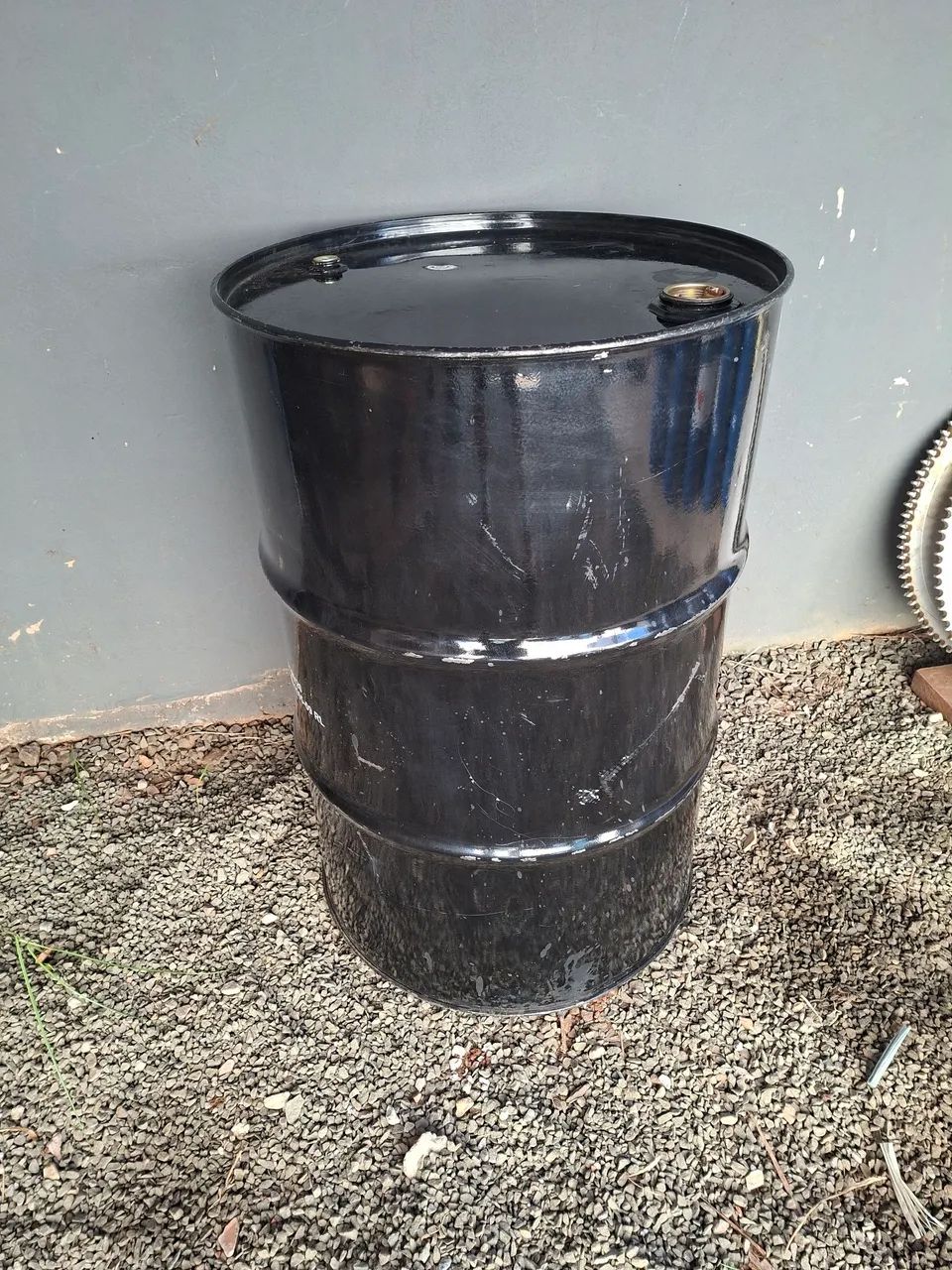 Tambores de 200 L. (Preto valor de cada )