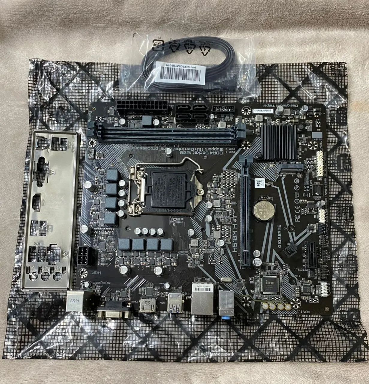 Placa Mãe Gigabyte H510M H (Suporta Intel de 10ª e 11ª Geração) - Foto 3