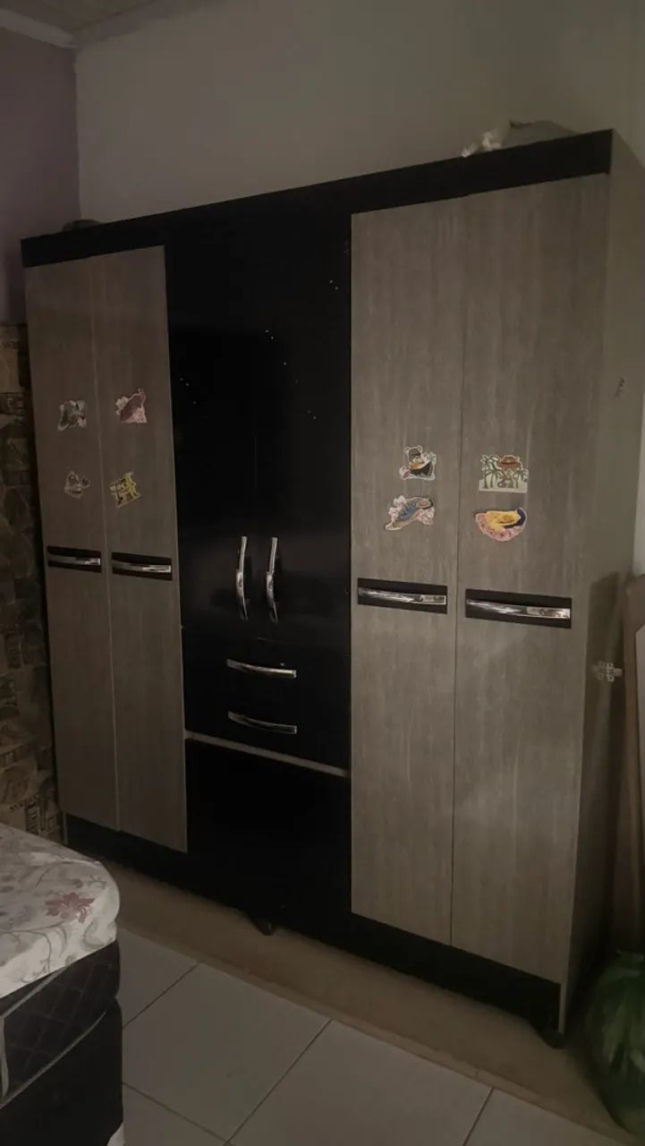 Guarda roupa casal 