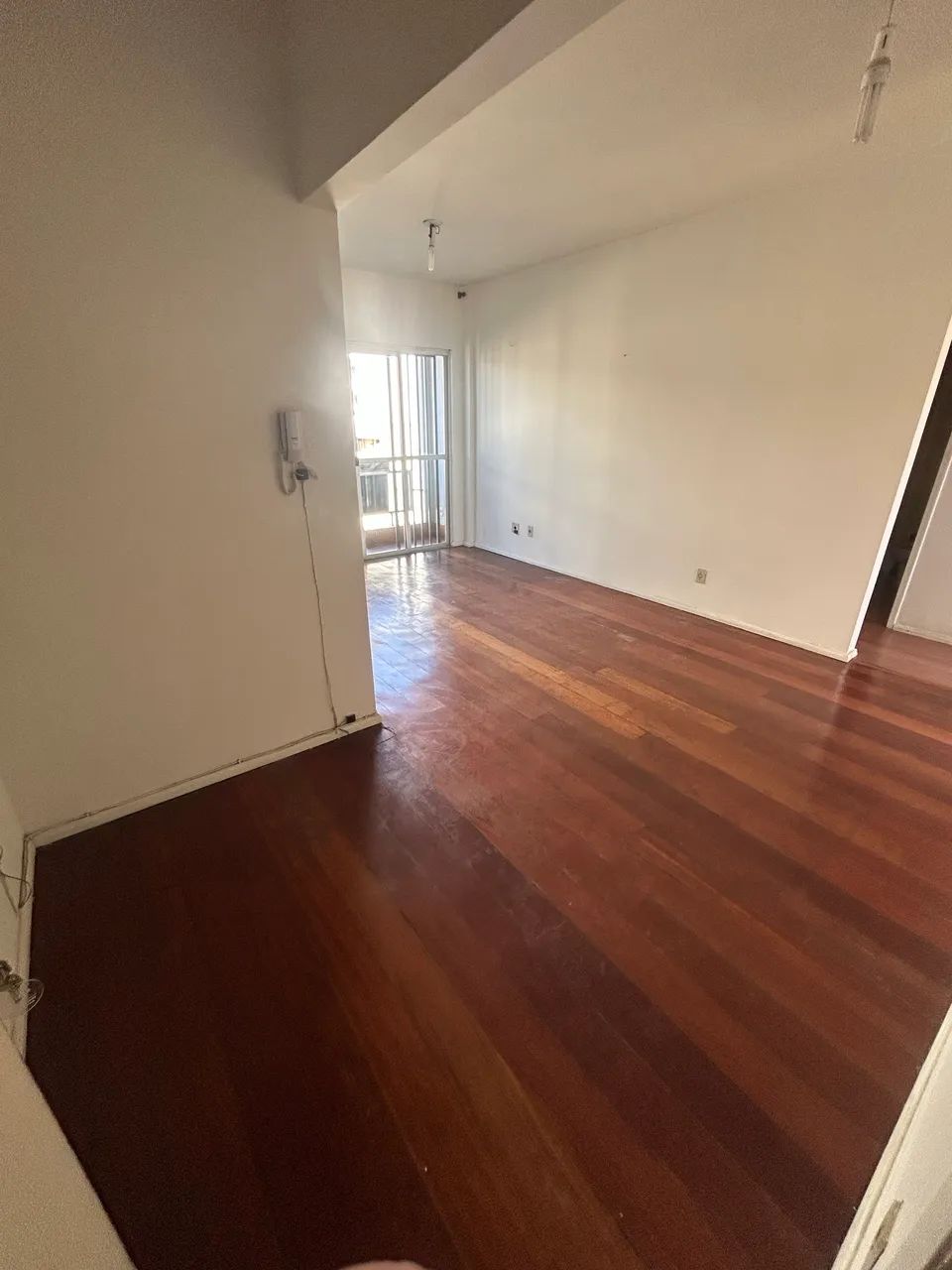 Vendo apto na Rua Silva Jardim - Centro  - Foto 2