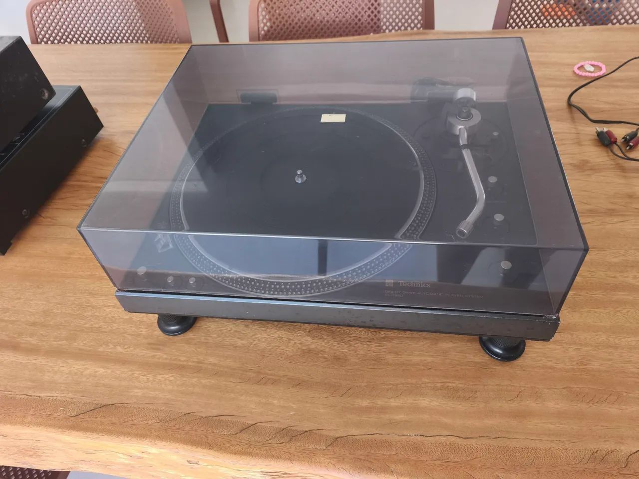 Toca discos Technics SL 1350 automática direct drive