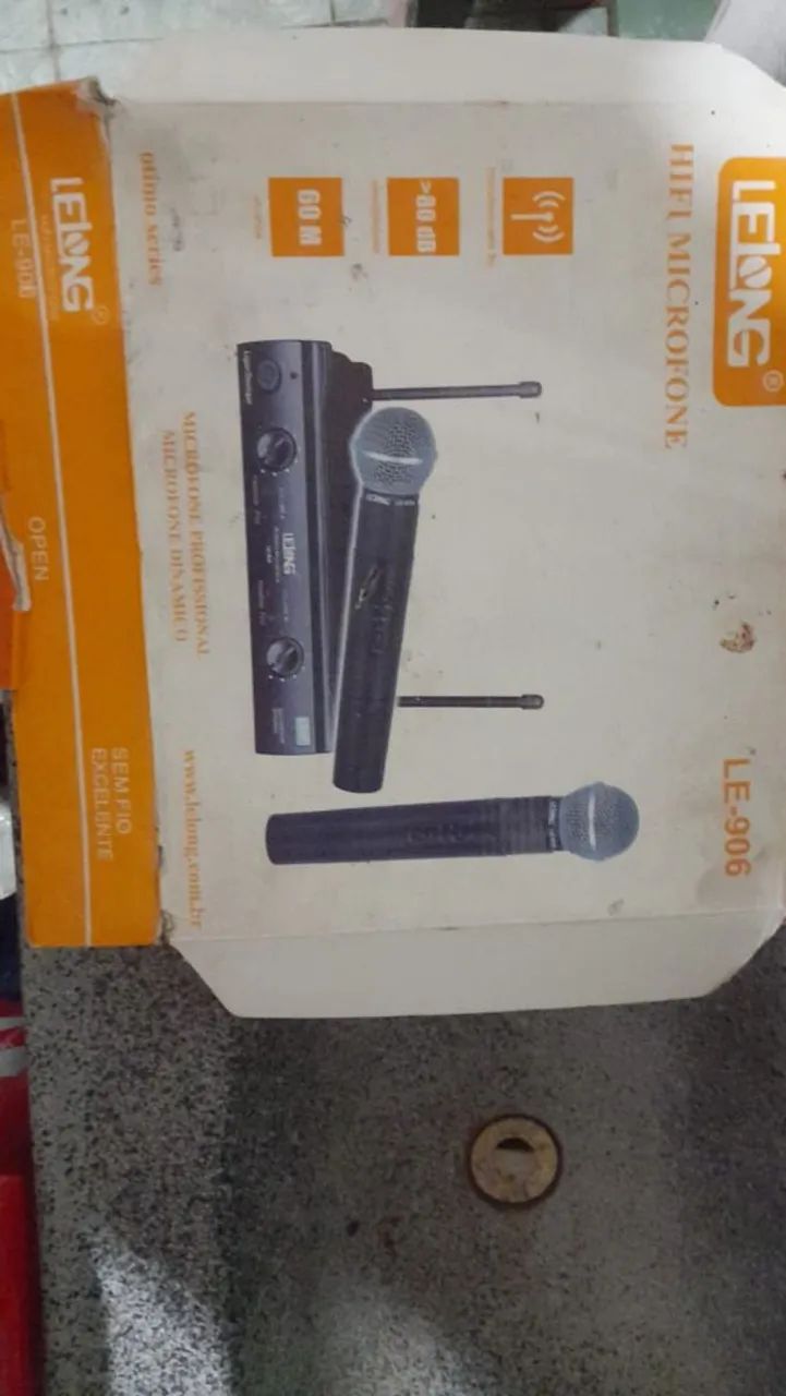 Kit Karaokê Som + 2 Microfones sem fio - Foto 4