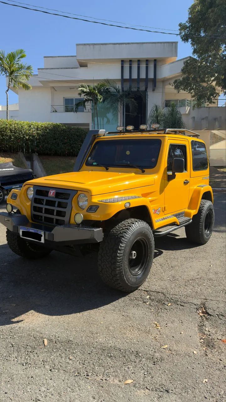 Troller T-4 T-4 4x4 3.0 TB Int. Cap. Rígida Diesel 2010
