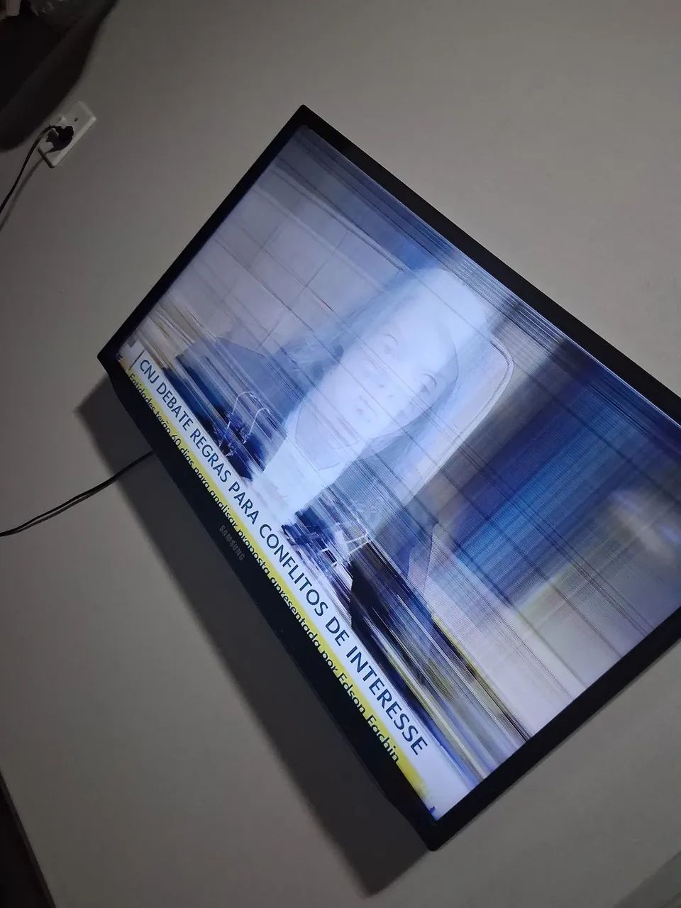 Tv  - Foto 2