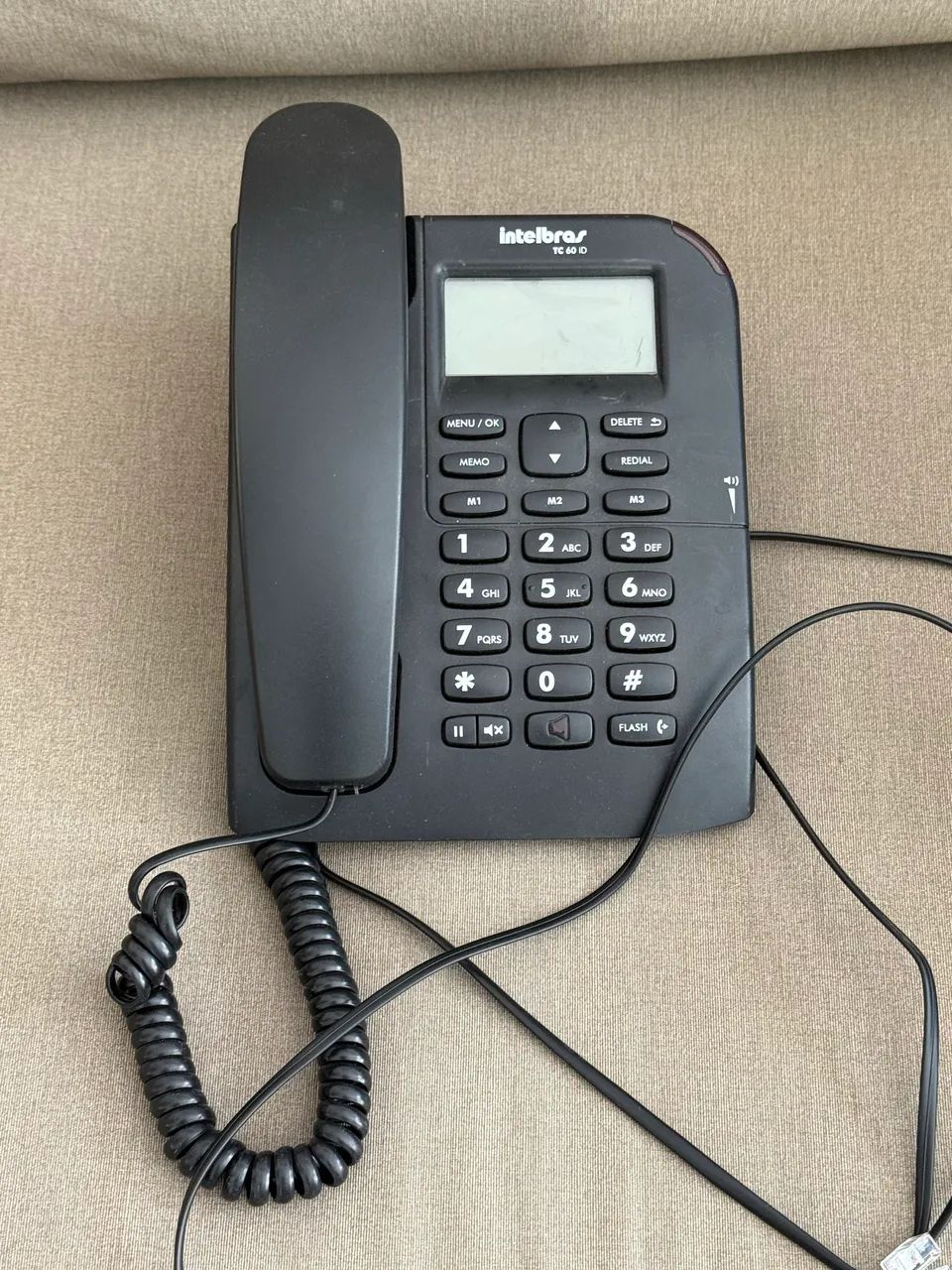 Telefone fixo TC 60 ID Preto Intelbras com Display 
