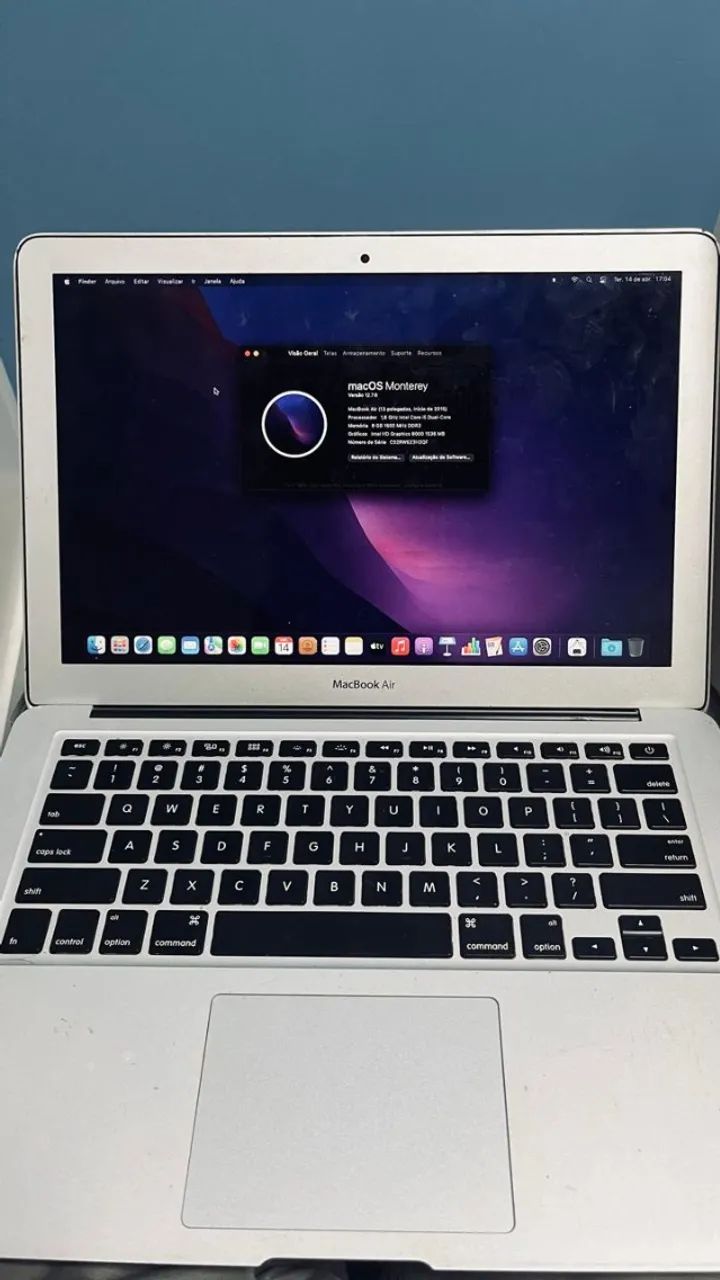 Macbook Air 13 polegadas. 2015 - Intel Core i5. 8gb RAM. 256GB SSD