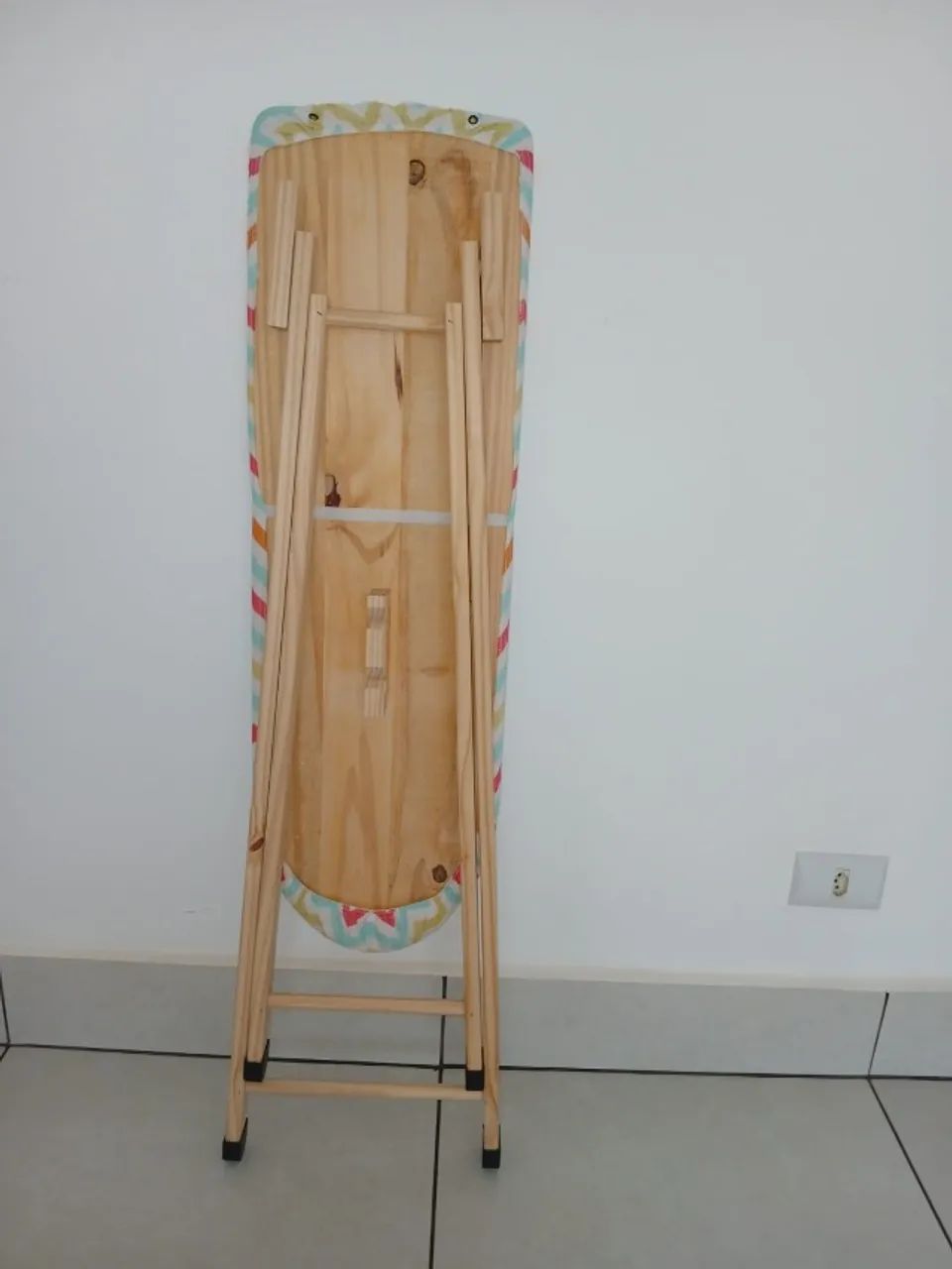 Mesa de passar roupa - Foto 3