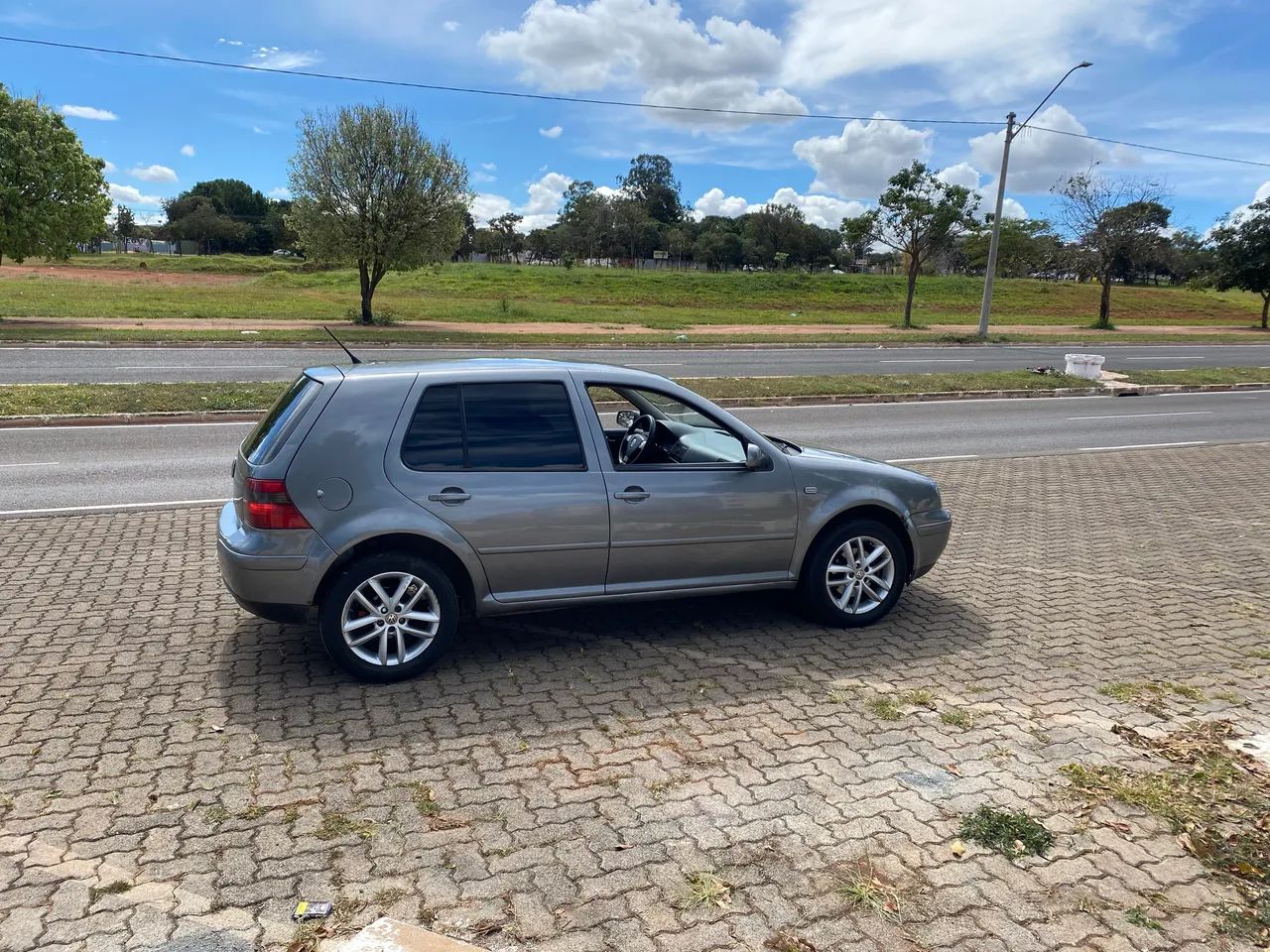 Volkswagen Golf Golf 1.6 Mi Trip/ Sport 101cv 8V 2003