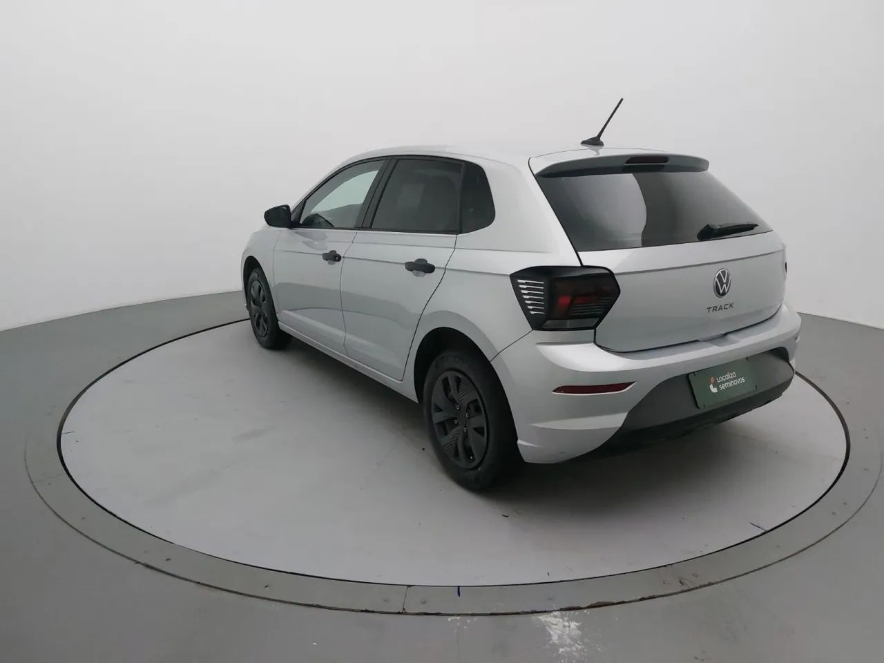 Volkswagen Polo Track 1.0 Flex 12V 5p, foto 3 de 18