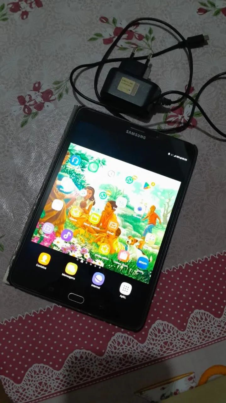 Tablet Tab S mini, 8,7 polegadas, em perfeito estado. Aparelho de idosa com pouco uso.