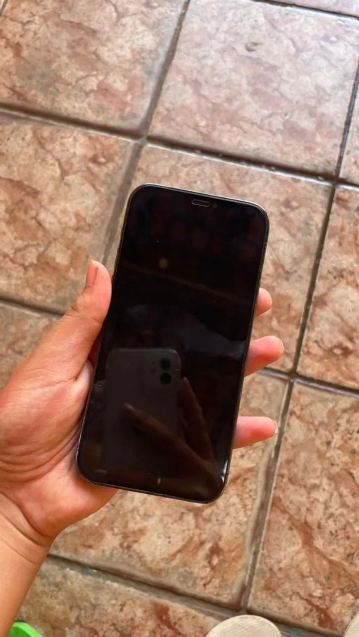 Iphone 12 pro estado de novo  - Foto 4