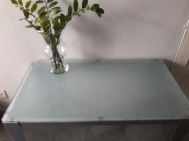 Mesa TOKSTOK vidro jateado e temperado