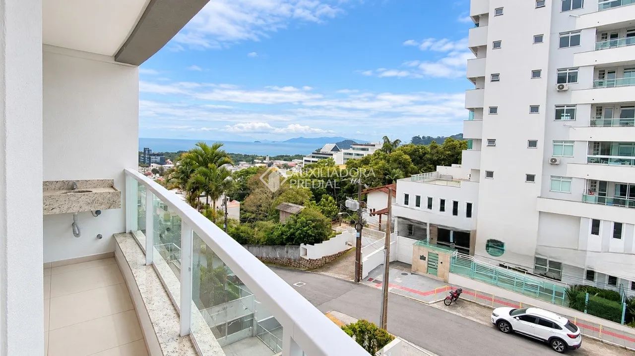 Apartamento à venda com 75 m² e 2 dormitórios no bairro Itacorubi