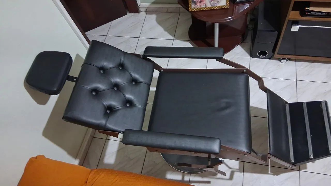 Cadeira de Barbearia  - Foto 4