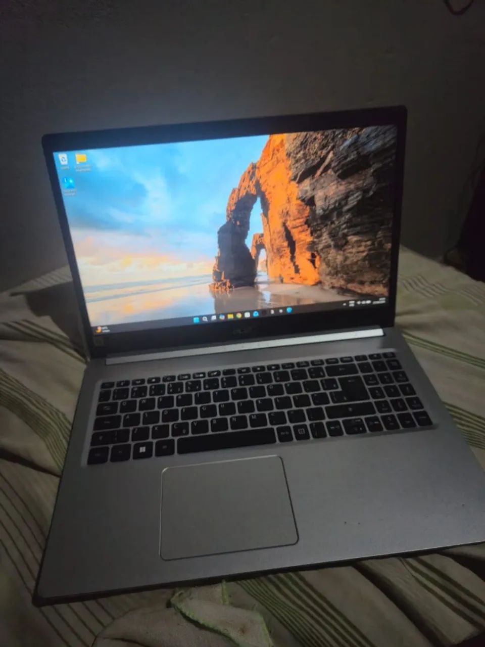 Notebook Acer Ryzen 7 5700U 